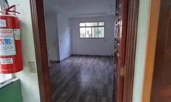 Imagem 2: Apartamento com 3 Quartos e 1 banheiro à Venda, 58 m² por R$ 235.000