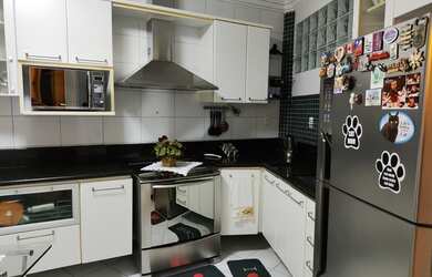 Imagem 7: Casa para venda com 200 metros quadrados com 4 quartos em Centro - Mairiporã - SP