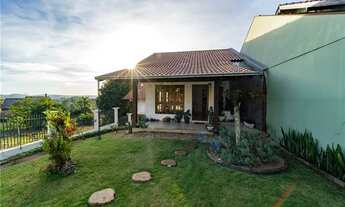 Imagem 4: Um destaque para essa casa, linhas modernas, integração e espaços amplos, criando uma atmo