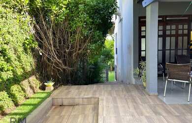 Imagem 3: Casa Padrão Casa com 4 dormitórios