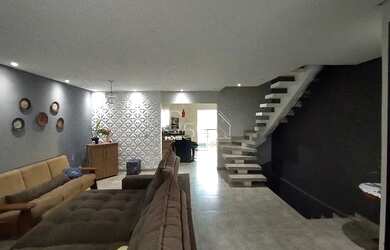 Imagem 4: VENDO Ótima casa com piscina em Caieiras - Jd Europa