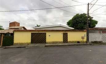 Imagem: Quot Encante-se com esta ampla casa à venda