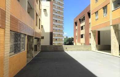 Imagem 7: Apartamento para venda com 2 quartos revertido para 3 em Costa Azul - Salvador - BA