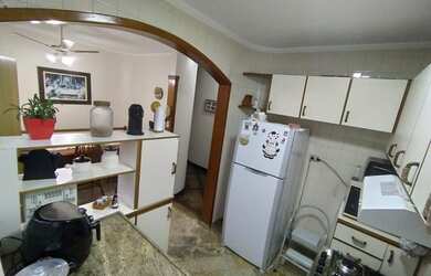 Imagem 6: Térrea para venda com 200 metros quadrados com 3 quartos em Parque Brasil - Jacareí - SP