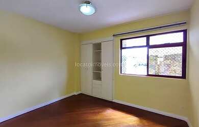 Imagem 7: Cód.: 4215 - Apartamento com Três quartos sendo 1 Suíte- 2 Vagas de Garagem- Bom Pastor