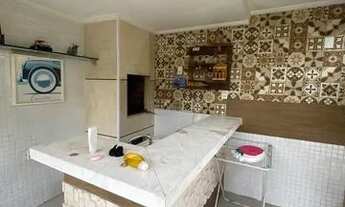 Imagem 5: Casa reformada com piscina no Ipase de cima