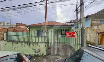 Imagem 1: Casa com 1 quarto, sala, cozinha, banheiro, área de serviço, 1 vaga de garagem