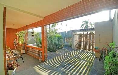 Imagem 2: CASA com 3 quartos em Itanhaém, no bairro Nova Itanhaém