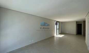 Imagem 7: Apartamento com área privativa, 240m² de área total, 4 quartos, 3 vagas. À venda, no bairr