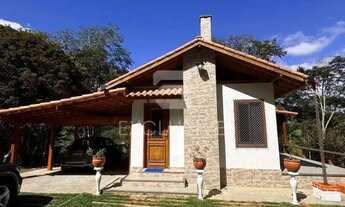 Imagem 3: Belíssima Chácara em Amparo com 30.000 m², R$ 790.000,00 - Nova Friburgo/RJ