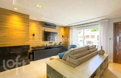 Imagem 2: Casa à venda Rua Professor Ulisses Cabral, Chácara das Pedras - Porto Alegre