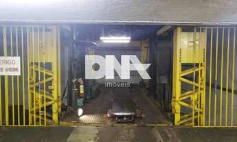 Imagem 2: Vaga de Garagem - / Comercial / Copacabana