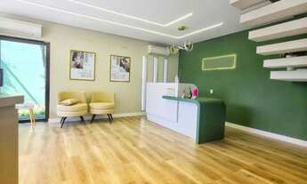 Imagem 3: Casa para venda com 200 metros quadrados com 5 quartos