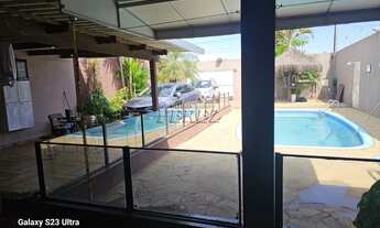 Imagem 5: Venda imóvel de Área de Lazer em Londrina - Espaço Completo com Piscina, Churrasqueira e C