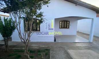 Imagem: CASA À VENDA COM 3 QUARTOS, 2 SALAS, 3