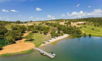 Imagem 2: Terreno de 702,92m² no Reserva Fazenda Canoa, condomínio de alto padrão em Silvâ