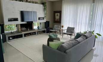 Imagem 7: Oportunidade! Belíssima Casa a venda a 50 metros da Praia Mole em Florianópolis SC