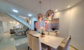 Imagem 2: Casa em condomínio privativo para venda com 04 quartos (3 suítes) - 230,14m² no bairro Urb