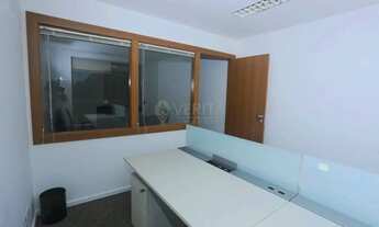 Imagem 6: Le Monde Barra da Tijuca - Sala mobiliada pronta para uso ao lado do Village Mall