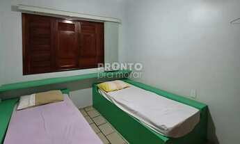 Imagem 7: Casa Duplex em Aldeia com 4 Quartos, Área Gourmet e Lazer Completo Clube de Campo Alvorad