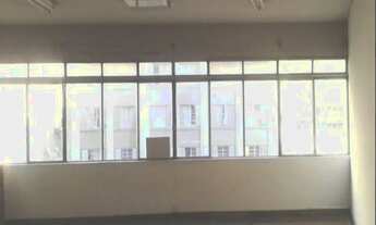 Imagem 3: Salas/Conjuntos Comercial à Venda em São Paulo-SP, Bairro República, 100m², 3 Banheiros!