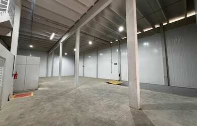 Imagem 4: Galpão em Condomínio Logístico 870m² Doca BR-101 Itajaí