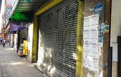 Imagem 2: Imovel comercial muito bem localizado atras de um ponto de onibus sempre cheio na João Gon