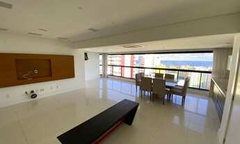 Imagem: Com uma planta moderna e ambientes espaçosos