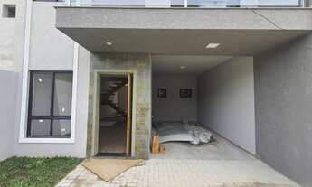 Imagem 3: Sobrado para venda tem 123 metros quadrados com 3 quartos em Costeira - Araucária - PR