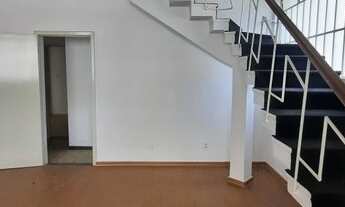 Imagem 5: Sobrado comercial para aluguel possui 250 m² com 3 quartos, no Setor Oeste, Goiânia-GO