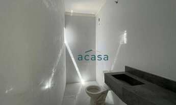 Imagem: Casa com 2 dormitórios e passagem lateral