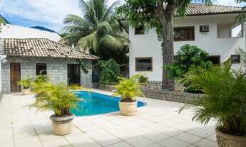 Imagem 7: Casa de condomínio sobrado para venda possui 300 metros quadrados com 4 quartos