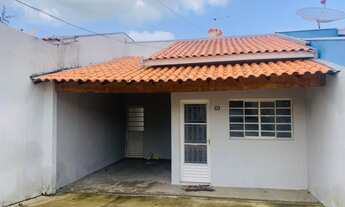 Imagem 2: Casa de condomínio para aluguel e venda possui 65 metros quadrados com 2 quartos