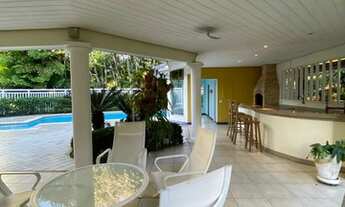 Imagem 2: Casa de condomínio para venda com 600 metros quadrados com 5 quartos