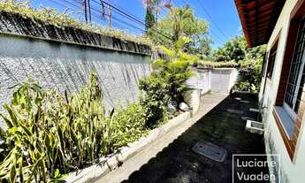 Imagem 3: Casa para venda tem 320 metros quadrados com 3 quartos em Pitangueiras - Rio de Janeiro