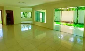 Imagem 5: Casa de esquina Morada da Colina com 309m², 03 suites sendo 01 master, 04 vagas de garagem