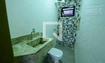 Imagem 7: Casa para Aluguel - Bairro Ildan, 3 Quartos, 210 m2