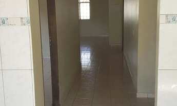 Imagem 3: ALUGA-SE CASA Casa com 3 dormitórios