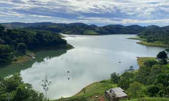 Imagem 6: Terreno pé na água