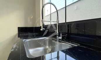 Imagem 7: A venda no Jd Atlântico casa com 3 suítes sendo 1 suíte master com Banheira