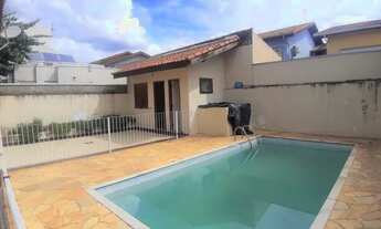 Imagem 3: Casa com Piscina em Condominio Fechadoc om 2 dormitórios à venda, 242 m² por R$ 600.000