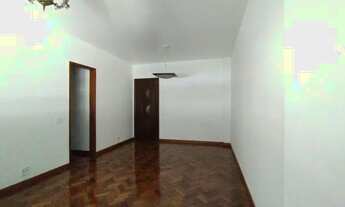 Imagem 2: 3 quartos na Rua Gavião Peixoto: uma localização privilegiada