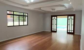 Imagem 2: Casa com 4 dormitórios sendo 2 suítes, no centro de Alphaville