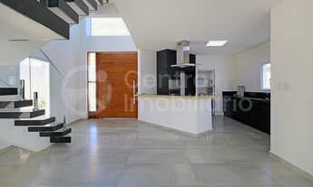 Imagem 5: CASA com piscina e 4 quartos em Itanhaém, no bairro Jamaica