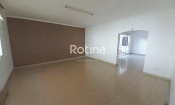 Imagem 3: Casa para aluguel, 4 quartos, 1 suíte, 2 vagas, Vigilato Pereira - Uberlândia/MG - R$ 5.00