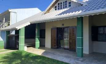 Imagem 2: Casa com piscina pé na areia balneário marisol