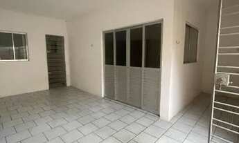 Imagem 4: Aluguel de casa completa e com excelente localização!