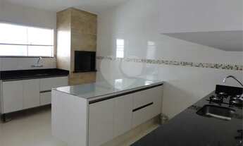 Imagem: Sobrado em Condomínio no Ecoville