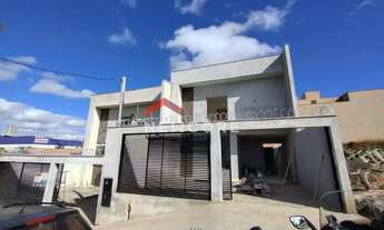 Imagem 4: Sobrado em Rua Sebastião Montilha Garcia - Coliseu - Londrina/PR