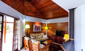 Imagem: Casa mobiliada, 03 pavimentos